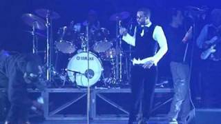 Fally Ipupa  Deliberation live au Zenith [upl. by Anatola]