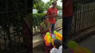 माँ की नज़र पहले बच्चे पे जाती है मुझे लगा Baby Pram कर ख़ुशी होगी humanity trend trending viral [upl. by Murphy]