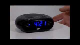 RCA RC207 Dual Alarm Clock Radio w Smartphone Charger [upl. by Liba]