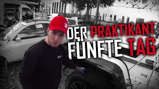 Dachdecker  Der Praktikant Der fünfte Tag🤣 Baustelle absichern [upl. by Enetsirhc461]