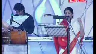 jiya jale by Lata a r rahman live concert [upl. by Acsisnarf363]