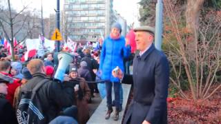 Roman Giertych JESTEM WESOŁY ROMEK demonstracja marsz KOD skacze śmieszne filmy [upl. by Harret]