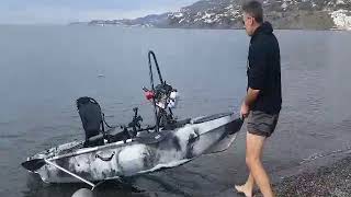 Carro de transporte y estabilizador para kayak en el mar Cabopesca Pioneer Kayak [upl. by Joanie595]