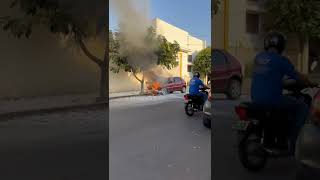 Moradores tentam apagar fogo em carro em Birigui [upl. by Quigley75]