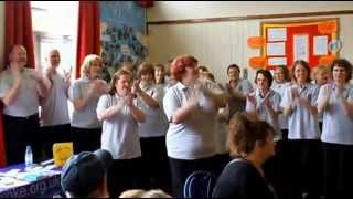 Acca Voce sing Siyahamba at Crofton Hammond School [upl. by Yrrehs]