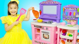 Hana Pretend Play Cooking Fish amp Chips Food Restaurant with Kitchen Toys [upl. by Repsihw]