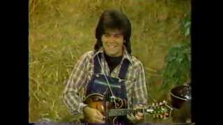 Earl Scruggs on Hee Haw [upl. by Acinoreb]