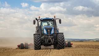 New Holland T8435 mit Horsch Cruiser 8XL [upl. by Aleahpar725]