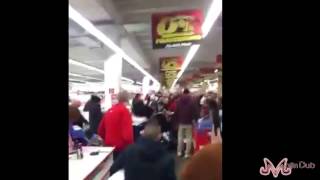 PS4 Launch MEDIAMARKT  Massenschlacht [upl. by Jaylene]