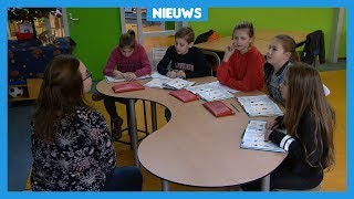 Scholen in kleine dorpen moeten best vaak dicht [upl. by Reitrac]