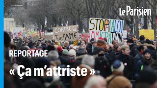 Manifestation contre la loi immigration  « On est quand même la patrie des droits de l’Homme  » [upl. by Wellington511]