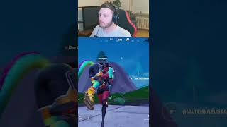 Die Echse wird einfach vor den Bus geworfen fortnite twitch gaming meme funny fortniteclips [upl. by Vargas]