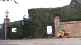 Photograph  Ringo Starr  Acoustic Cover  Danny McEvoy Outside Ringos house [upl. by Alael865]