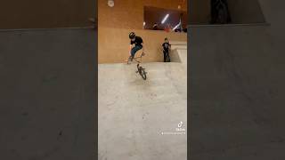 Poznáte kde je tento skatepark🤔 bmx youtubeshorts [upl. by Grimbly938]