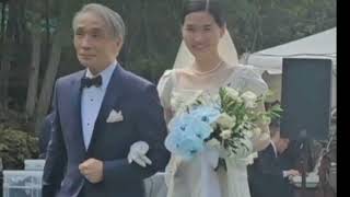 堺正章の次女・堺小春、結婚式で父と親子ショット「愛があふれてる」「感動的」母・岡田美里も笑顔 [upl. by Pavlish]