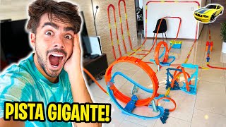 CONSTRUÍ UNA PISTA GIGANTE DE HOTWHEELS EN MI CASA [upl. by Kadner43]