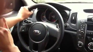 Kia Cerato Forte 2012 Analisis [upl. by Ikcir]