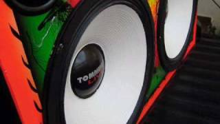 TOMAHAWK Live 18 1000 RMS Teste [upl. by Trocki]