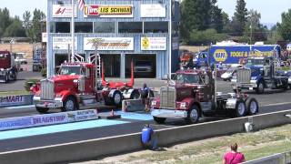 Kenworth W900L vs W900A [upl. by Asiole493]