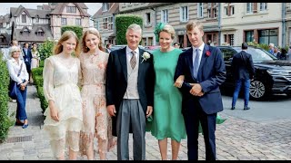 Belgische royals op huwelijk van broer koningin Mathilde in Frankrijk [upl. by Dhiman]