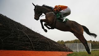 Thistlecrack A faultless chasing debut [upl. by Aluino]