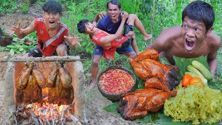 BUILD a CLAY Stove and COOK Chicken in a JUG [upl. by Cho69]