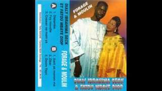 DIALY amp FATOU MBAYE  Yayou diagawmv [upl. by Nala]