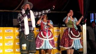 Mariken Bierfest met die Supertolle Schlager schwestern en John Haefkens knotsenburg 13022010 [upl. by Eecak]