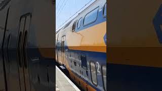 VIRMm komt aan als Intercity naar Amsterdam op station HeemstedeAerdenhout [upl. by Bowman]