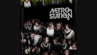 Metro Station  Shake It [upl. by Lauretta801]