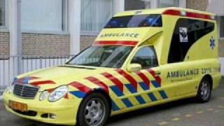 Rubberen Robbie  de Ambulance [upl. by Elliott]