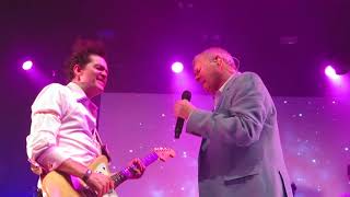 John Farnham and Client Liaison Performing Age of Reason 25082018 [upl. by Ced540]