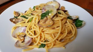 Spaghetti alle Vongole palourdes [upl. by Whitten213]