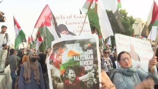 Karachi rally in support of Palestinians in Gaza [upl. by Aerdnaid]