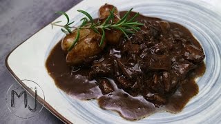 RABO DE TORO AL VINO TINTO DE MARTÍN BERASATEGUI  Receta tradicional [upl. by Elysia335]