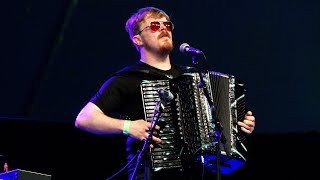 Rapid playing RuMac thrills crowds with Jeans Reel on accordion during 2024 Inverness Games [upl. by Ermine]