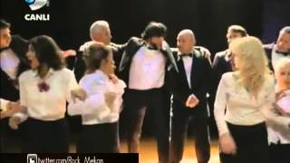 Hayko Cepkin  Ararım Sorarım Beyaz Show 03052013 [upl. by Aznaed372]