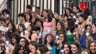 TerniGli studenti del Liceo Classico cantano Notte prima degli esami di Antonello Venditti brividi [upl. by Nylra]