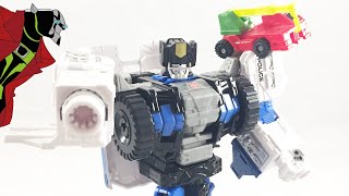 DrLockdown Reviews 54 Weijiang KO Oversized Combiner Wars Rook [upl. by Yelkao]