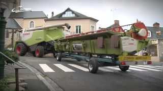 Chariot de coupe COCHET 4 roues directionnelles sur coupe CLAAS [upl. by Zoes780]