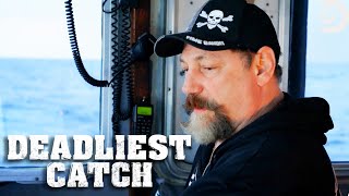 The Time Bandits Epic Crab Catching Comeback  Deadliest Catch  Discovery [upl. by Kathrine]