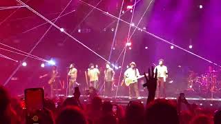 Uptown Funk  Bruno Mars Live in Sydney [upl. by O'Shee]