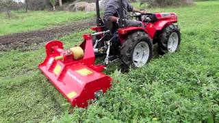 trattore a Carraro tigre 3200 con trincia erba DelMorino cavalliecavalliSardegna [upl. by Viv781]