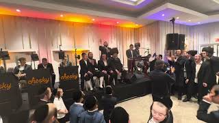 Chesky Schwartz on keys amp Levy Falkowitz amp Kumzitz [upl. by Edac]