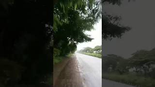 rainy weather🌧️🛣️s4familyvlogsyoutubeshortscoolweatherrainytimelongdriveshortrangammoviesong [upl. by Assenna]