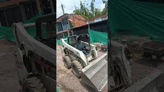 Operando Minicargador Bobcat [upl. by Porche]