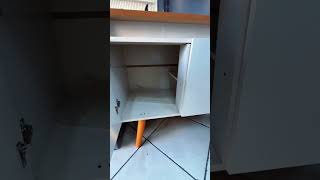 Este buffet tem 3 portas e pés palito Perfeito para organizar e dar um toque de estilo na sua sala [upl. by Etnomaj]