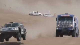 Rally Dakar 2010  Robby Gordon vs Vladimir Chagin [upl. by Veleda]