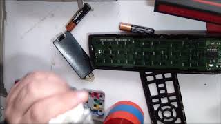 smontaggio e pulizia telecomando tv Samsung how to clean Samsung tv remote control [upl. by Klayman]