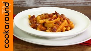 Pasta con pomodorini arrosto e pancetta  Ricetta primi piatti [upl. by Attelocin971]